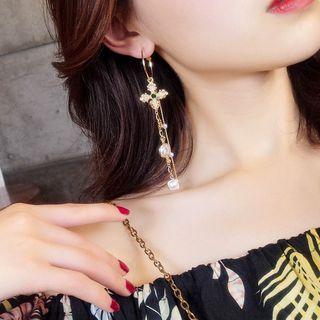 Asymmetric Pearl Tasseled Earring