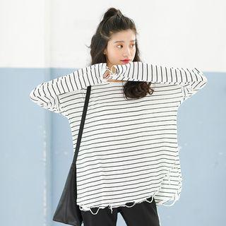 Long-sleeve Slit-side Distressed T-shirt