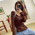 V-neck Slit-side Ribbed T-shirt