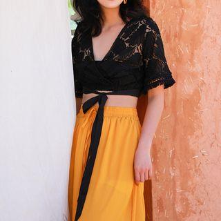 Lace Trim Tie-waist Elbow-sleeve Cropped Top