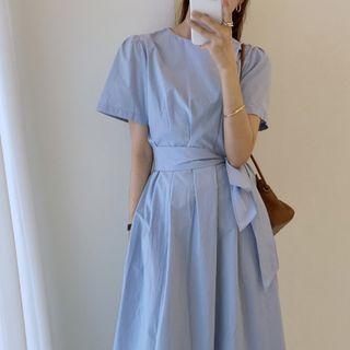 Short-sleeve Pleated Drawstring Dress