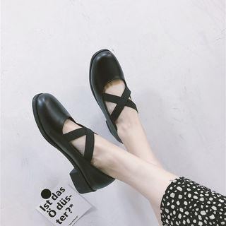 Cross-strap Block-heel Pumps