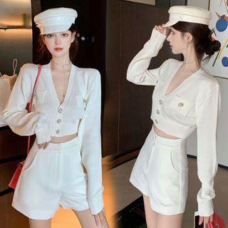 Cardigan / High Waist Shorts
