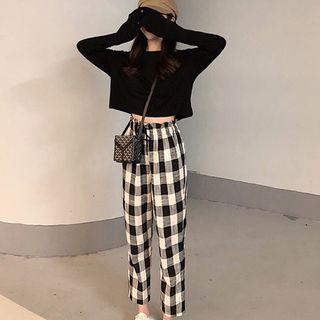 Long-sleeve T-shirt / Plaid Cropped Pants