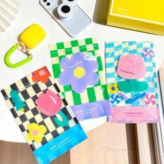 Set Of 3: Flower Check Self Sealing Bag