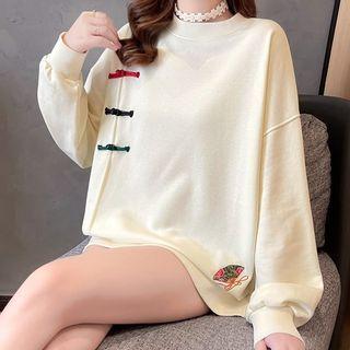 Frog-button Sweatshirt