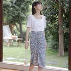 Set: Floral Print Midi Skirt + Short-sleeve Top