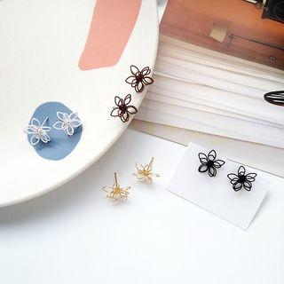Perforated Flower Stud Earring