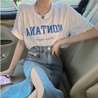Short-sleeve Lettering T-shirt / Side-slit Frayed Denim Midi Pencil Skirt / Set