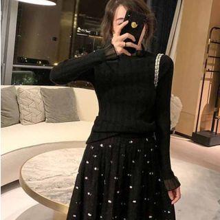 Long-sleeve Mesh Trim Knit Top
