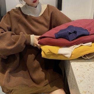 Contrast-trim Mock-neck Sweatshirt