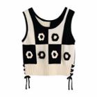 Flower-accent Two-tone Knit Vest