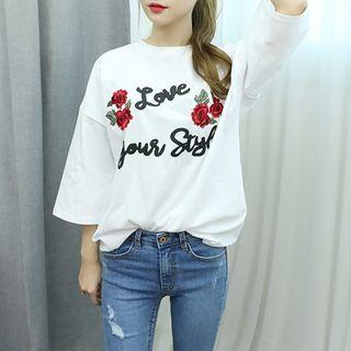 Rosette-embroidered Drop-shoulder T-shirt