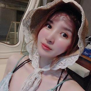 Lace Trim Straw Bucket Hat