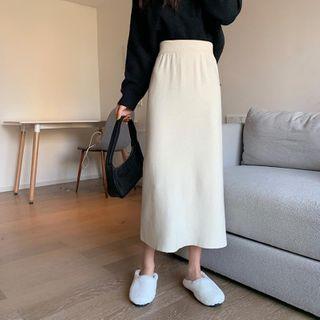 Back-slit Knit Midi Pencil Skirt