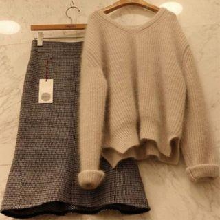 Set: V-neck Loose Sweater + Plaid A-line Skirt