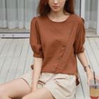 Puff-sleeve Button-side Blouse