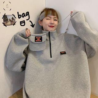 Set: Lettering Turtleneck Sweatshirt + Crossbody Bag