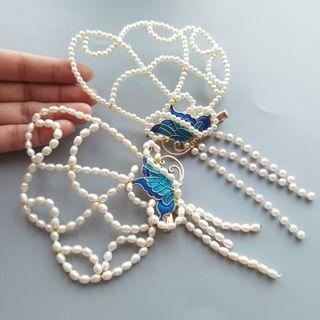 Butterfly Freshwater Pearl / Faux Pearl Hair Clip