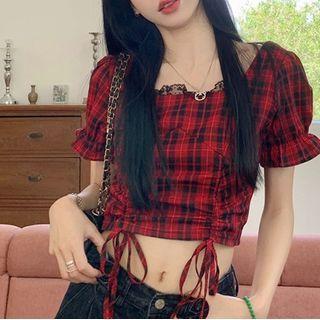 Short-sleeve Plaid Crop Top Plaid - Red - One Size