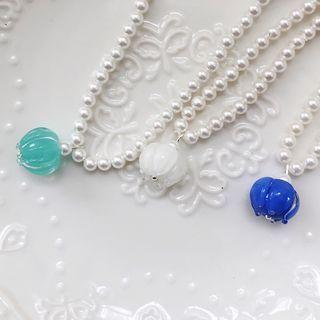 Flower Pendant Faux Pearl Necklace