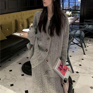 V-neck Single Breasted Cardigan / Knit Skirt