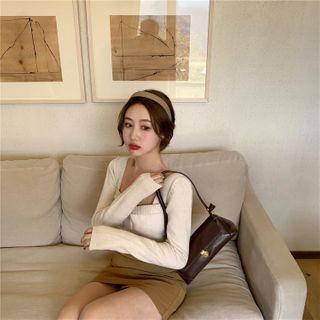 Long-sleeve Knit Top / Mini Sheath Skirt