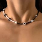 Bead Necklace Black & White - One Size