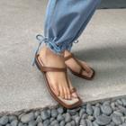 Square-toe T-strap Flat Sandals