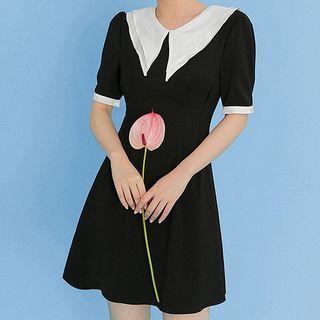 Contrast Collar Short-sleeve Mini A-line Dress