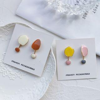 Non-matching Irregular Glaze Dangle Earring