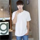 Notched-neckline Wrinkle-free T-shirt