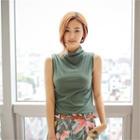 Turtle-neck Sleeveless Top