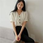 Puff-sleeve Contrast-button Blouse