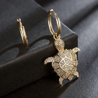 Non-matching Rhinestone Sea Turtle Dangle Earring As Shown In Figure - One Size