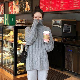 Plain Turtle-neck Loose-fit Sweater / Buttoned Cropped Pants