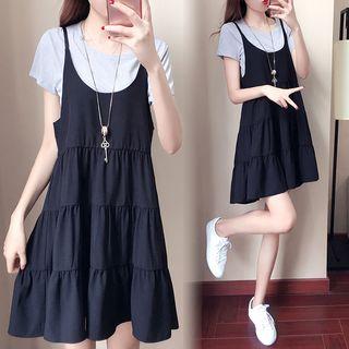 Set: Short-sleeve T-shirt + Spaghetti-strap Dress