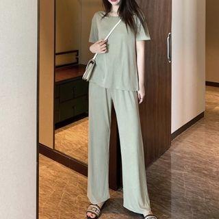 Short-sleeve Plain Tee / High-waist Wide-leg Pants