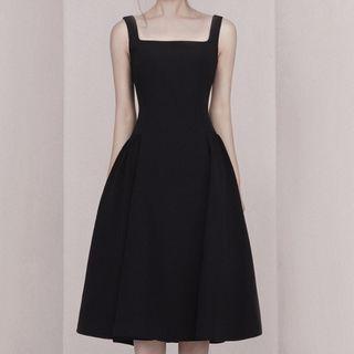 Sleeveless Square-neck Midi A-line Dress