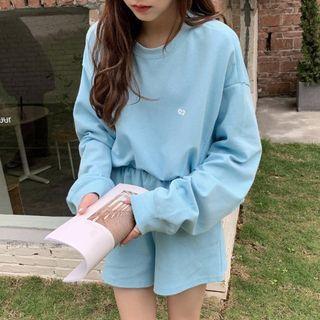 Set: Round Neck Sweatshirt + Sweatshorts