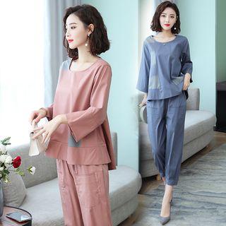 Set: 3/4-sleeve T-shirt / Harem Pants