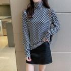 Mock-neck Long-sleeve Checker Print T-shirt