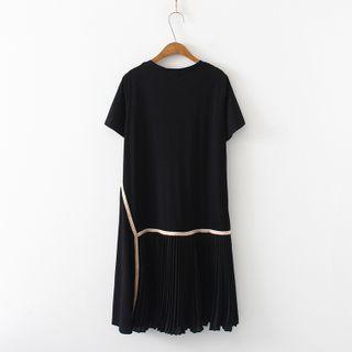 Short-sleeve Contrast Trim Midi A-line Dress Black - One Size