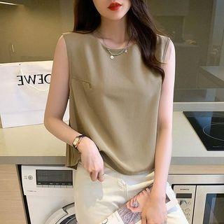 Sleeveless Slit Blouse