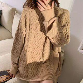 Semi High-neck Panel Long Knit Top
