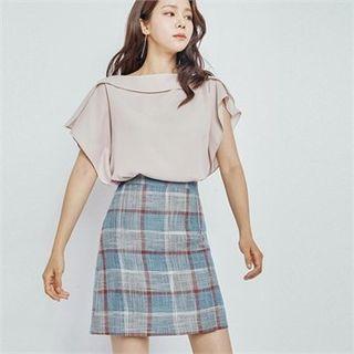 Zip-back Plaid Skirt