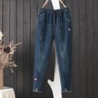 Applique Staright Fit Jeans