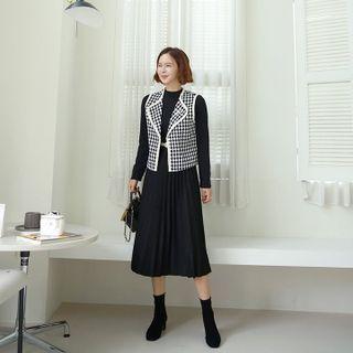 Set: Houndstooth Vest + Pleated Midi Knit Dress With Belt