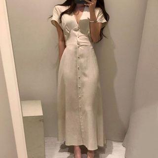 Short-sleeve V-neck Buttoned A-line Maxi Dress