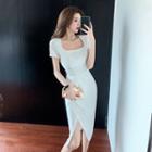 Short-sleeve Scoop-neck Sheath Dress